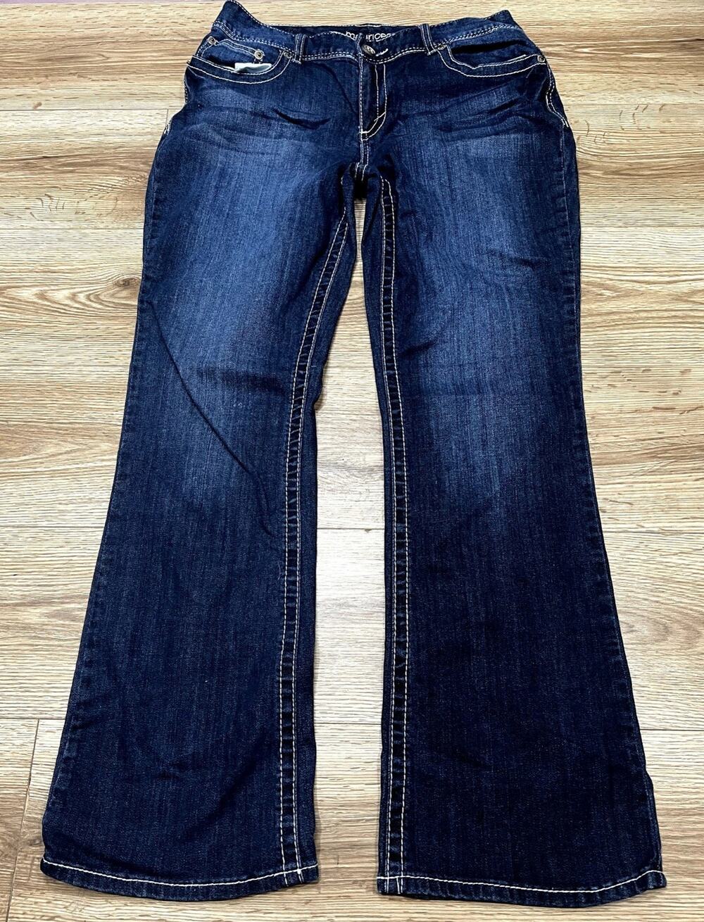 Maurices Girls Dark Wash Bootcut Jeans Size 11/12 Regular (A75)